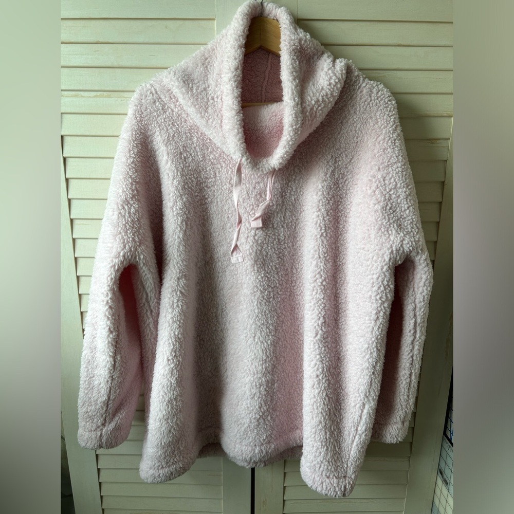 Old Navy Cozy Pink Fleece Women's Sweater